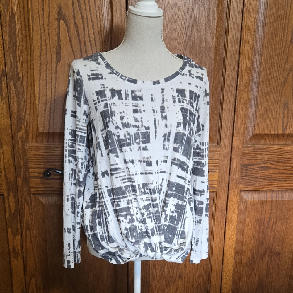 Rose & Olive Monochrome Long Sleeve Top